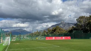 Banús Football Center 